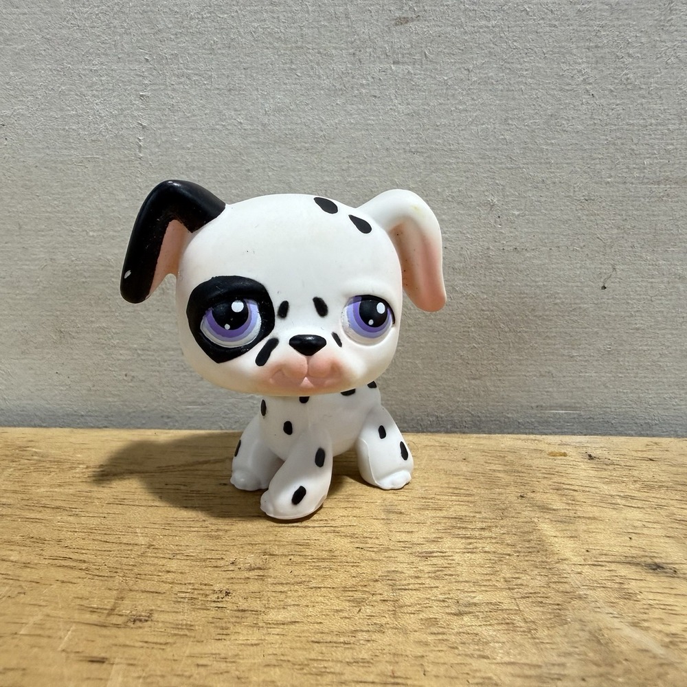 Littlest Pet Shop #297 LPS Purple Eyes Tubes Dalmatian Dog Hasbro